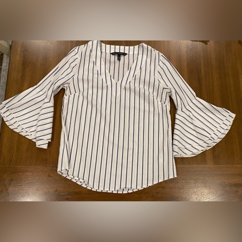 White House Black Market White Blue Stripe Top Size 2